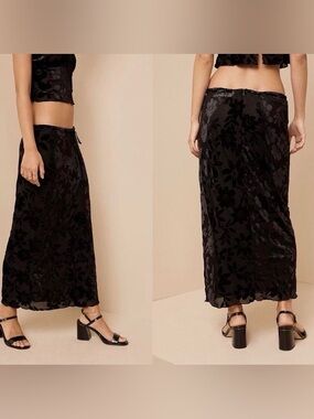 Beverly and Beck Paris Nights Midi Skirt